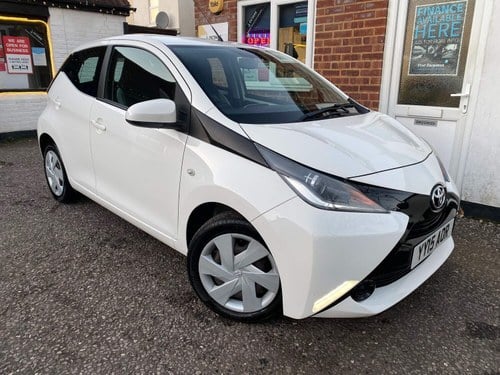 2015 Toyota AYGO 1.0 VVT-i x-play Euro 5 5dr Euro 5 Kaufen Bei