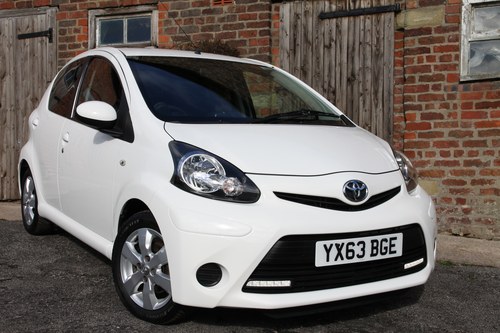 2013'63 Toyota AYGO 1.0 VVT-i Move with Style 5dr [Sat Nav] SOLD