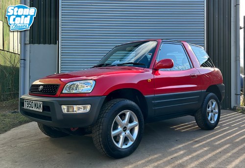1999 Toyota RAV-4 2.0 GX auto with 2 owners and 43,450 miles SOLD