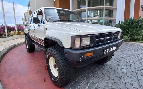 1985 Toyota Hilux  ( YN65 ) 2.0 Petrol  56.145 Kms (35.090 M (picture 1 of 68)