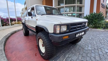1985 Toyota Hilux (YN65) 2.0 Petrol  56.145 Kms (35.090 Mls)