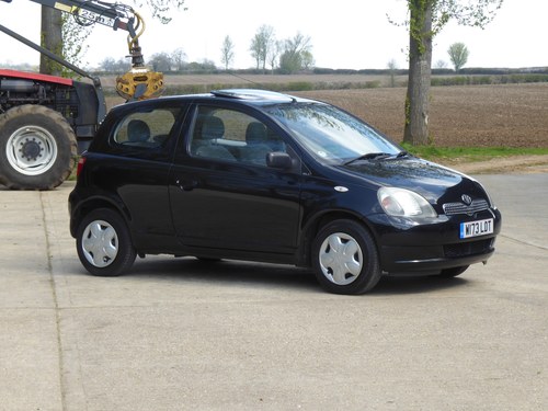 2000 Toyota Yaris 1 x Lady Owner * Only 16,418 Miles * Till salu