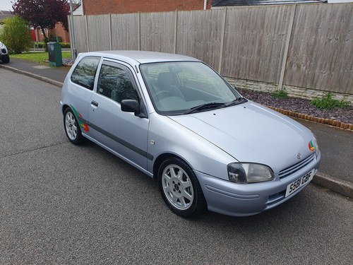 1999 Toyota Starlet SR