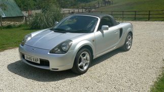 Picture of 2000 Toyota MR2 Roadster
