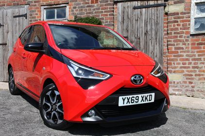 Picture of 2019'69 Toyota AYGO 1.0 VVT-i x-trend 5dr FTSH & CarPlay - For Sale