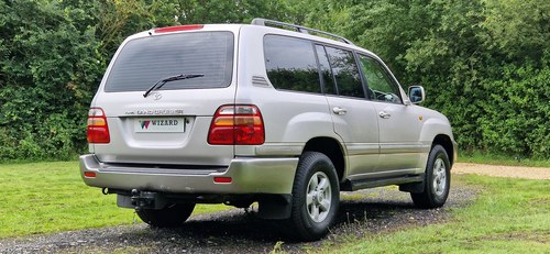 2002 Toyota Land Cruiser - 9