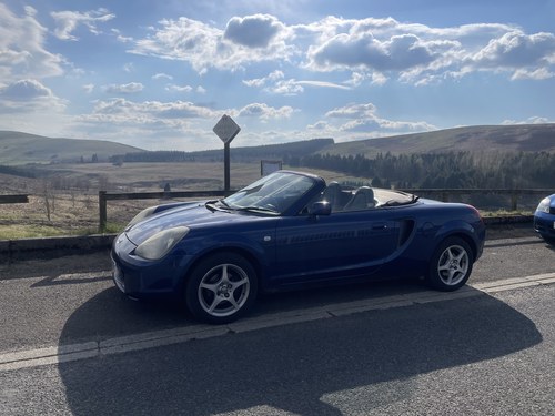 2002 Toyota MR2