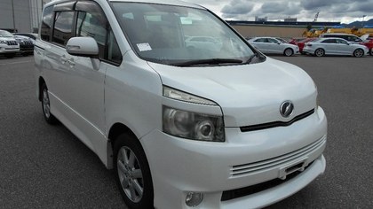 2009 Toyota Voxy / Noah 2.0 Z - 8 Seater MPV Japanese Import