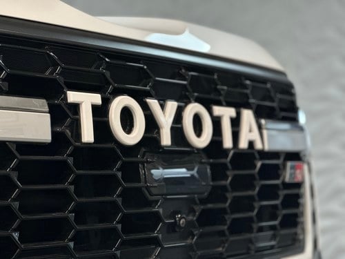 2021 Toyota Land Cruiser - 3