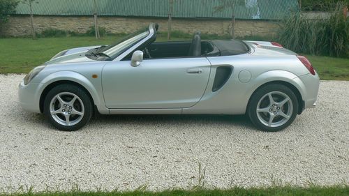 Picture of 2000 Toyota MR2 - For Sale