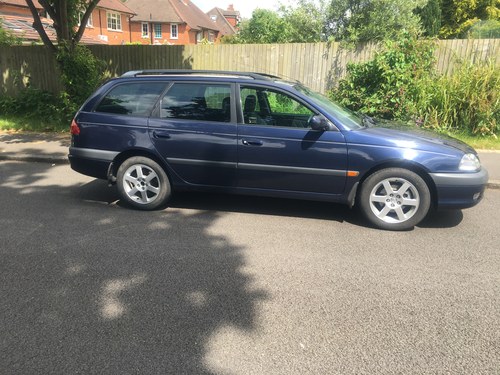 2001 Toyota Avensis