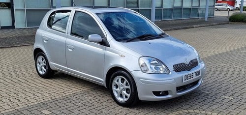 2005-55 TOYOTA YARIS 1.3 T-SPIRIT AUTO 13K FSH STUNNING