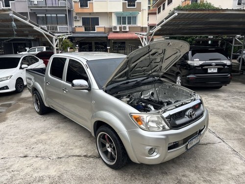 2005 Toyota Hilux 1JZ-GTE Engine Swap