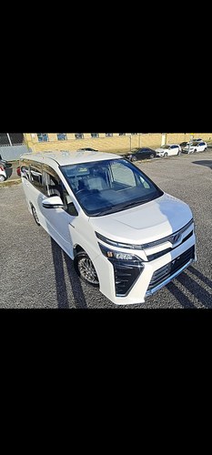 2017 toyota voxy