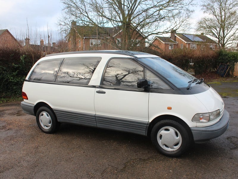 TOYOTA PREVIA GL