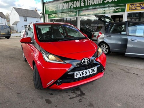 2017 TOYOTA AYGO 1.0 VVT-i x-play x-shift Euro 6 5dr Kaufen Bei
