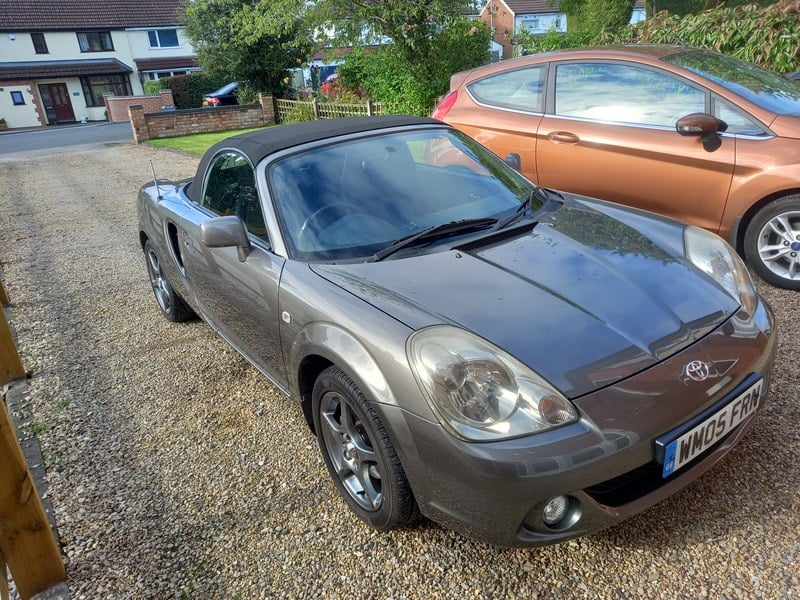 Rapid Classics: Eine Suche. Alle Oldtimer. 29 » Rapid Classics: Eine Suche. Alle Oldtimer. 2005 Toyota MR2 3rd Gen W30