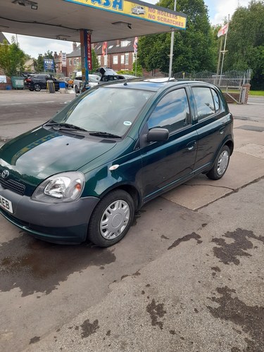 2000 Toyota Yaris