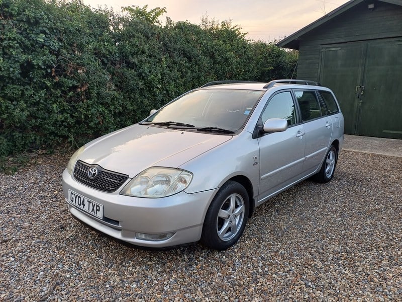 2004 Toyota Corolla 2.0 D-D4 Estate. FULL SERVICE HISTORY.