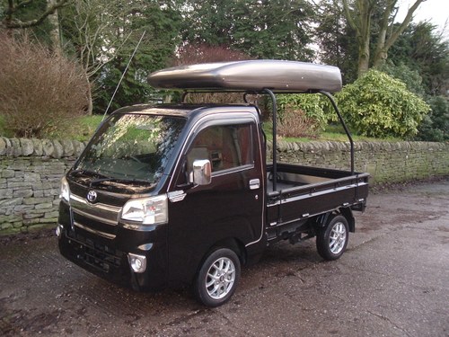 2015 Toyota Pixis Manual Dropside. RWD. JDM, KEI Class Truck SOLD