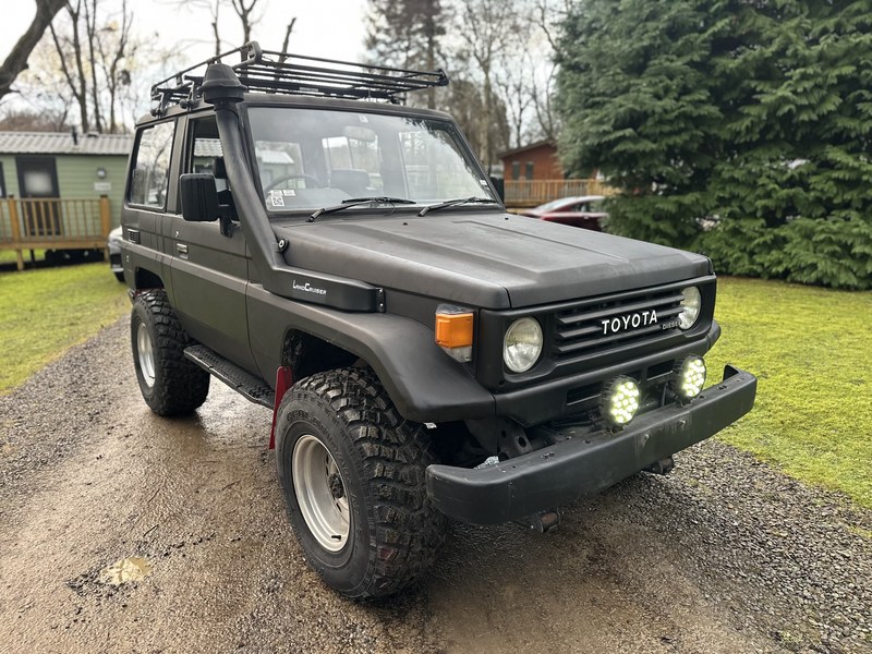 TOYOTA LANDCRUISER 70 SERIES HEAVY DUTY SWB EXPEDITION PZJ70