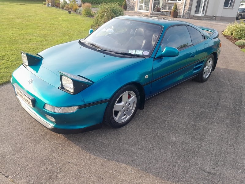 1994 Toyota MR2 - 2 1994 Toyota MR2 - 2