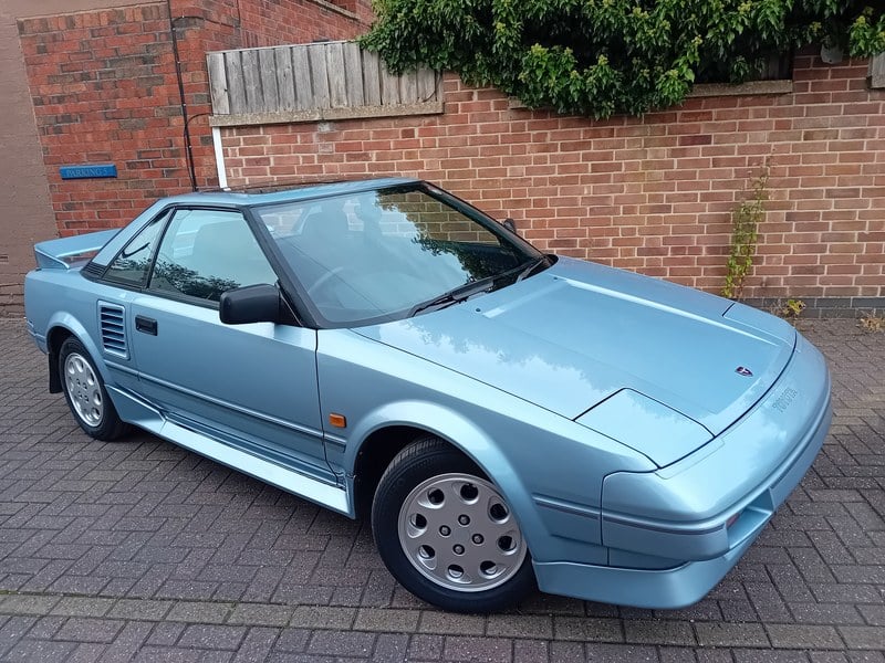 1990 Toyota MR2 - 2 1990 Toyota MR2 - 2