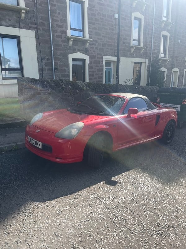 2002 Toyota MR2 - 2 2002 Toyota MR2 - 2