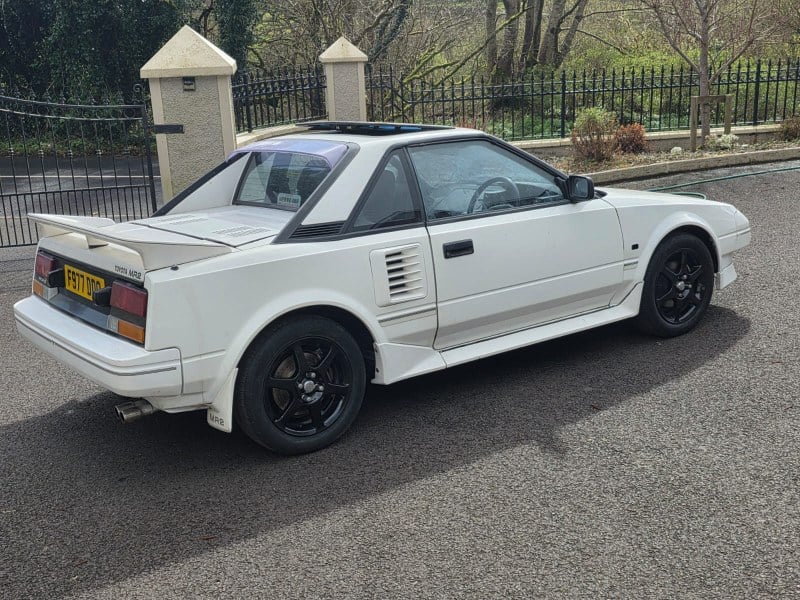 1989 Toyota MR2 - 2 1989 Toyota MR2 - 2