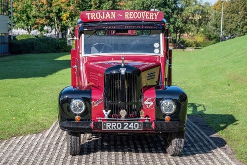 1954 Trojan Recovery Truck - 5