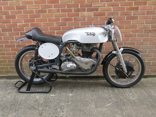 2017 Triton Domiracer - 06/05/20 Vente aux enchères