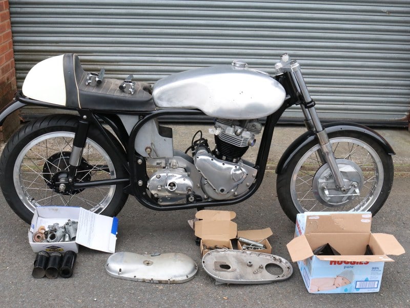 Triton Norton Featherbed frame Norton Roadholders 1959 T120