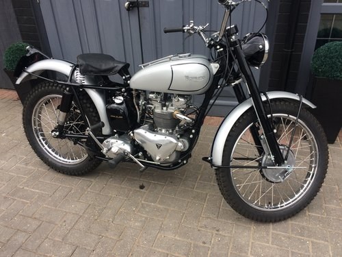 TRIUMPH TROPHY 1951  WITH TRIALS HISTORY + FAMOUS RIDER  In vendita