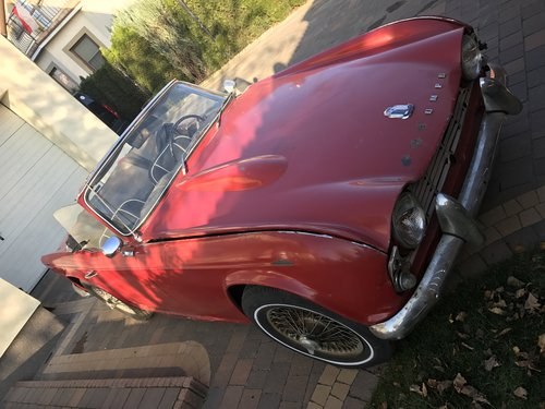 1963 Early TR4 for restoration For Sale