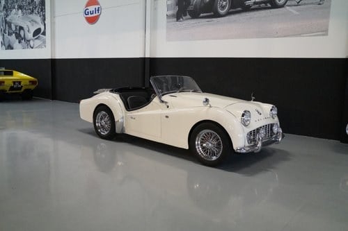TRIUMPH TR3 Beautifully restored (1961) For Sale