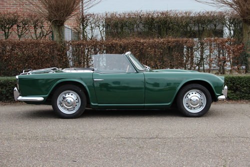 1965 For sale very well maintained pretty Triumph TR4  For Sale