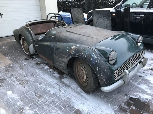 1958 TR3a for restoration, with steel hardtop In vendita
