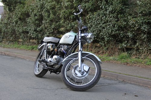 1971 Triumph Trophy 650cc High Pipe VENDU