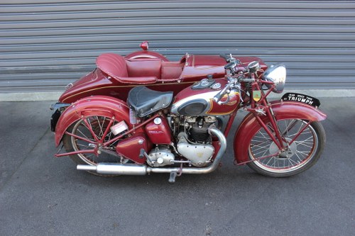 1939 TRIUMPH SPEED TWIN 5T WITH DUSTING SIDECAR In vendita all'asta