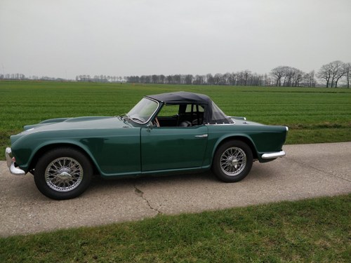 1964 Triumph TR4 LHD BRG VERKAUFT