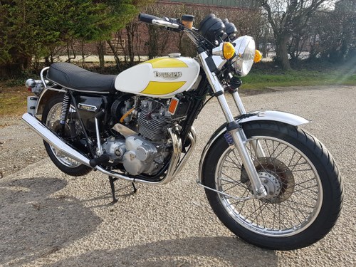 1975 TRIUMPH TRIDENT T160 750 TRIPLE MATCHING NUMBER CLASSIC SOLD