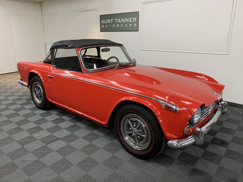 1968 Triumph tr250 convertible. Signal red For Sale