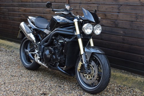 2005 Triumph Speed Triple 1050 (15000 miles, Sports 'pipes) 05 SOLD