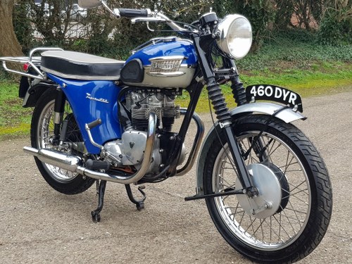 1962 TRIUMPH TIGER T100SS. VERY NICE MATCHING NUMBER CLASSIC SOLD