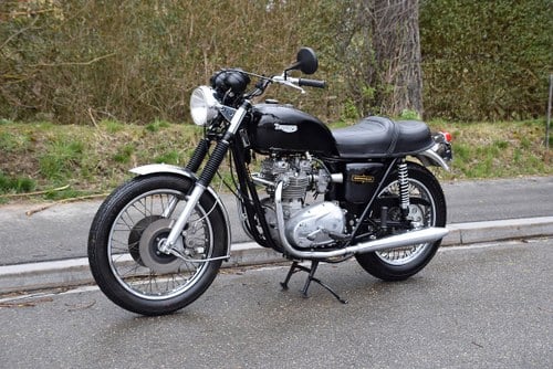 1981 Iconic british motorcycle in very good condition In vendita