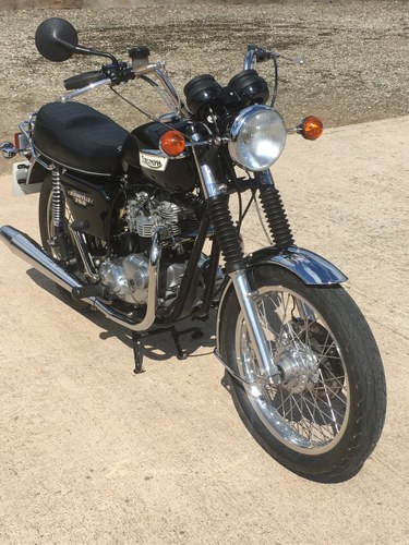1979 Bonneville T140e matching numbers 1453 miles  For Sale