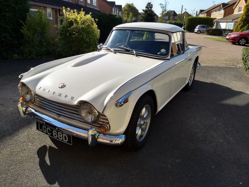 1966 TR4A IRS– Surrey top. LGC68D–2138cc–Restored 2002 For Sale