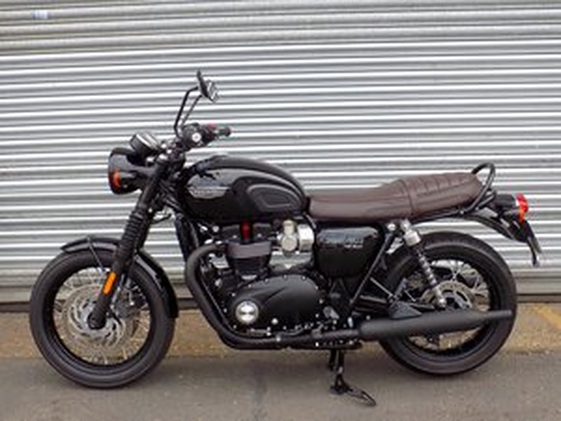 Triumph Bonneville T120 -Black Edition