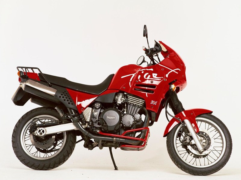 Triumph Tiger 900 - Only 11,000 miles from new!