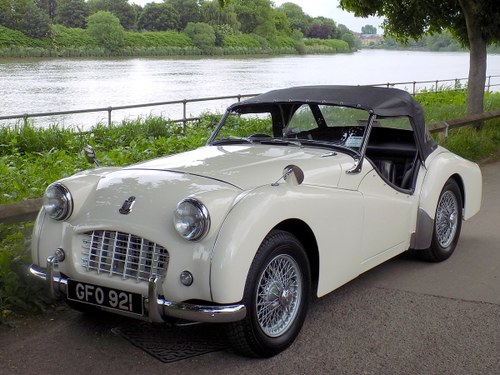 1956 TRIUMPH TR3 &apos;SMALL MOUTH&apos; - FULLY RESTORED - A1 CO SOLD